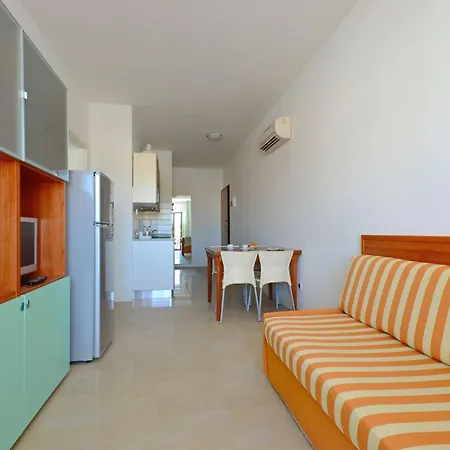 アパート Equipped For A Relaxing In Lignano